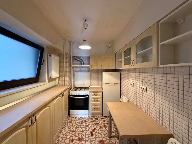 Jean Louis Calderon, Gradina Icoanei, Magheru, cat-friendly