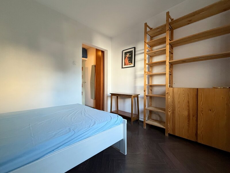 Jean Louis Calderon, Gradina Icoanei, Magheru, cat-friendly